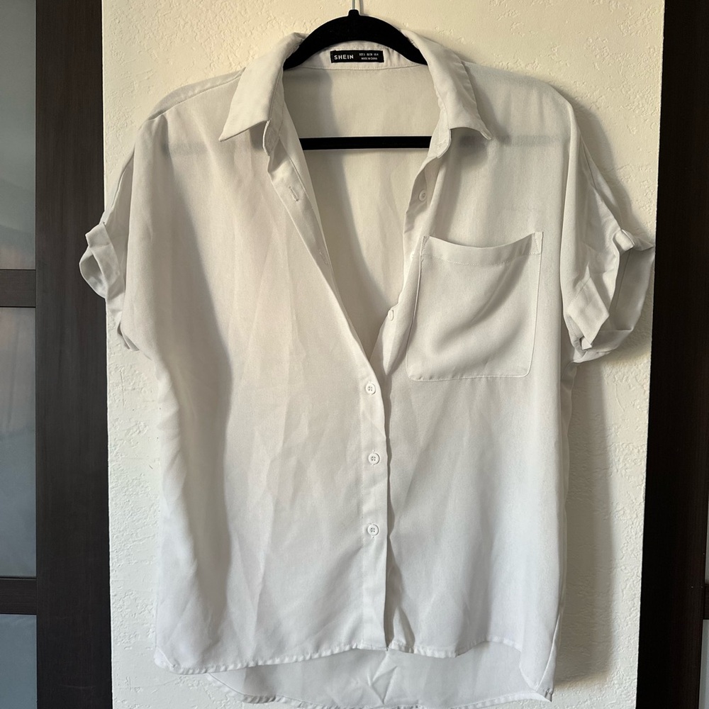White Button Up Business Casual Tee size US 4